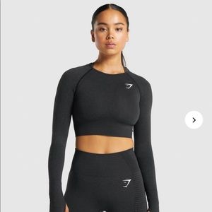Gymshark Vital Seamless Long Sleeve Crop Top in Black, size small